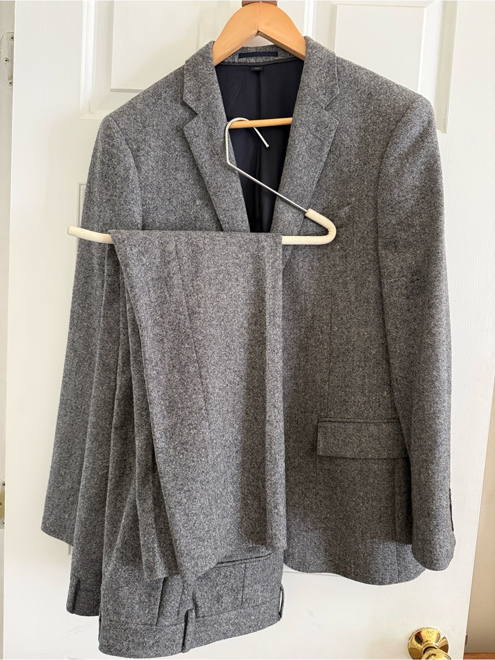 Men's J. Crew Ludlow Slim Wool Gray Suit. Jacket 38S, Pants 32x30